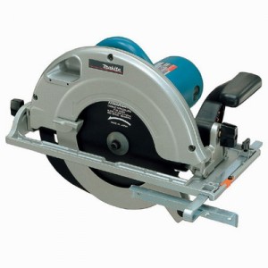Fierastrau circular manual Makita 5903R